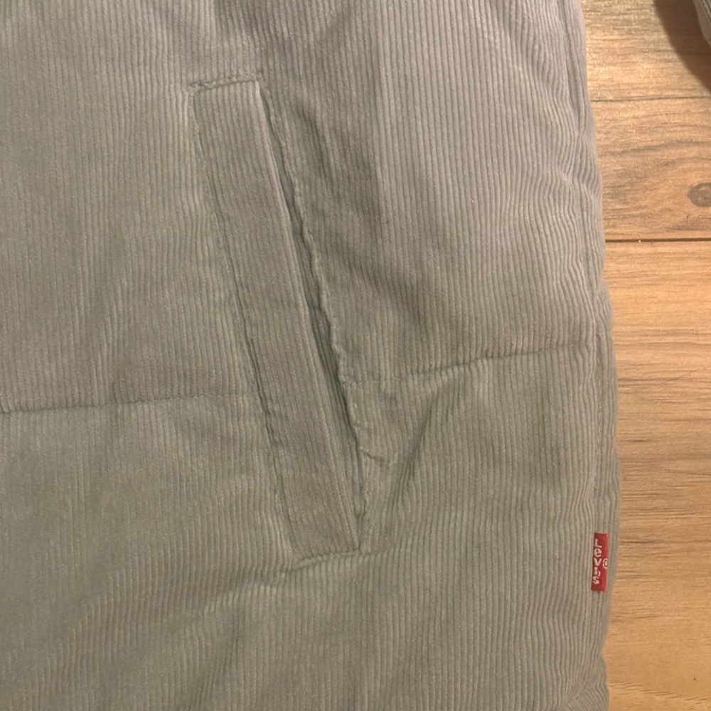 Levi's Light Gray Puffer Jacket - image 4